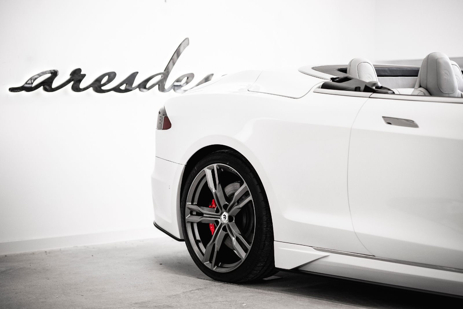 ARES_Tesla_4