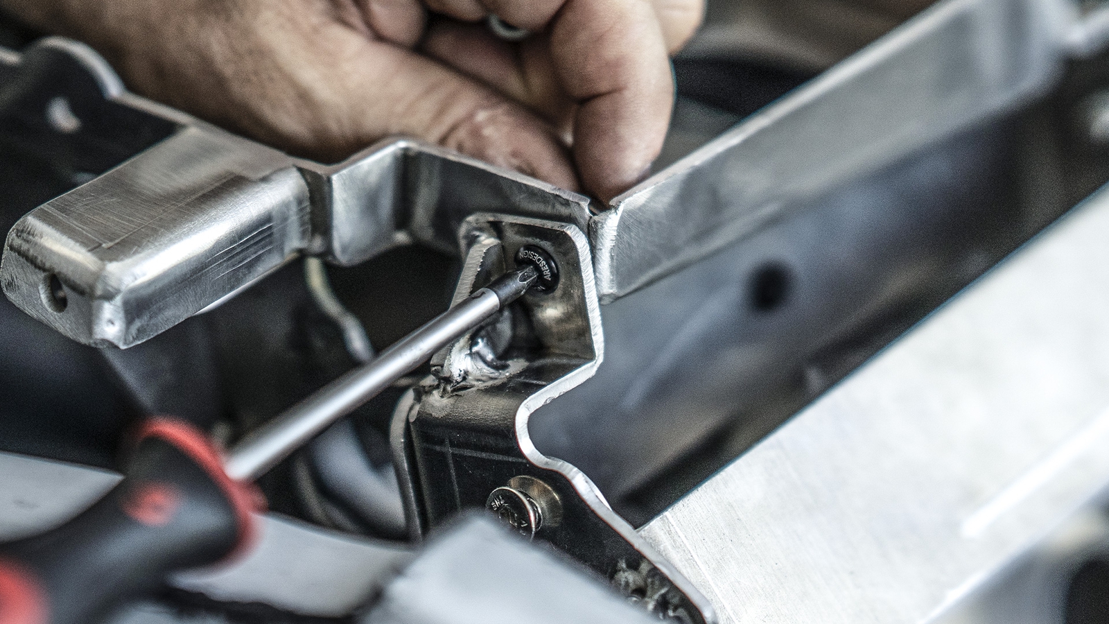 ARES Modena, handcrafting and engineering.